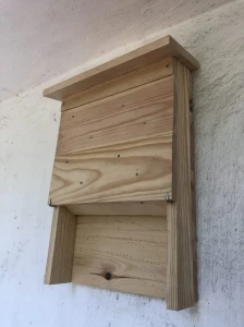 Budka dla nietoperzy natynkowa